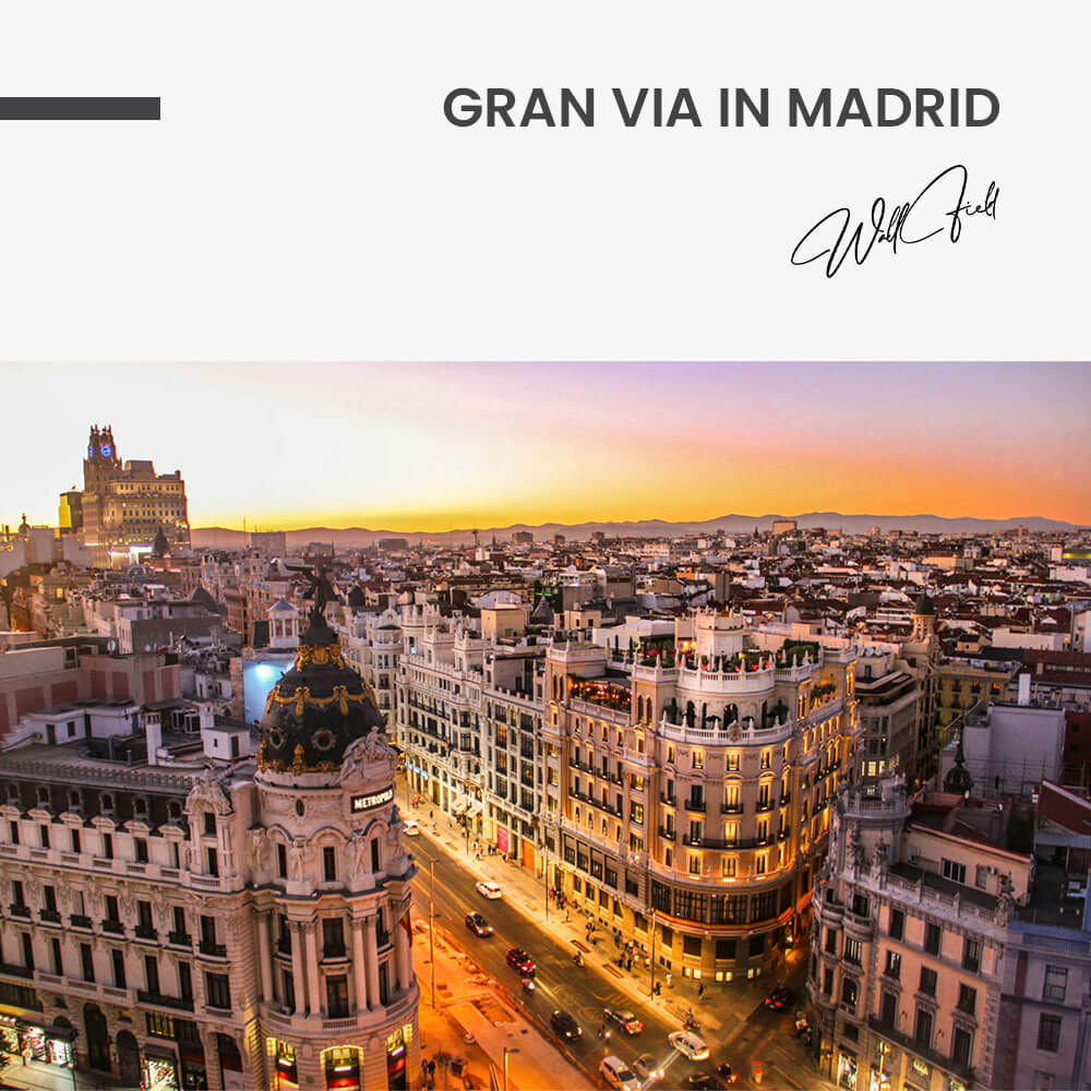 Sunset view of Gran Via in Madrid – Verre