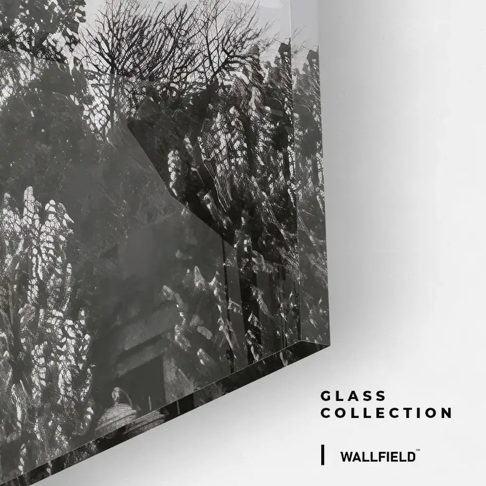 Parisian Sentinel – Verre