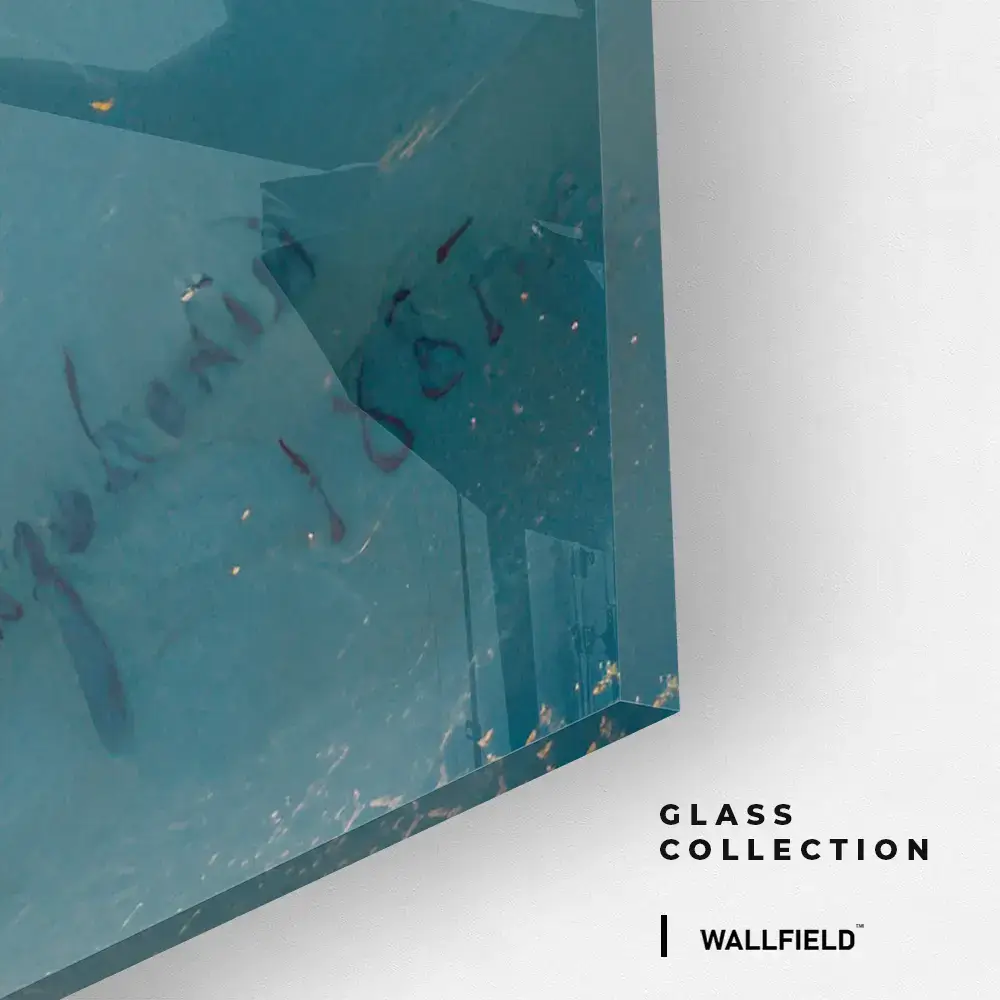 Ship in the Stormy Sea – Verre